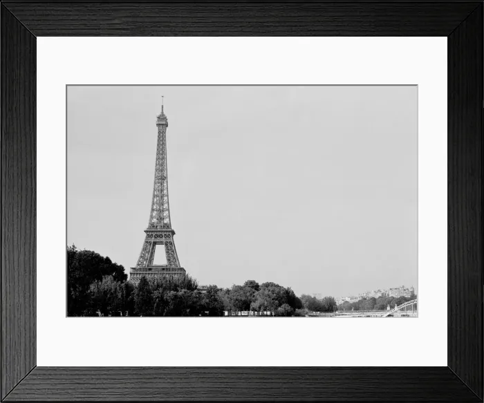 Framed Print : Eiffel Tower Framed Print : Eiffel Tower