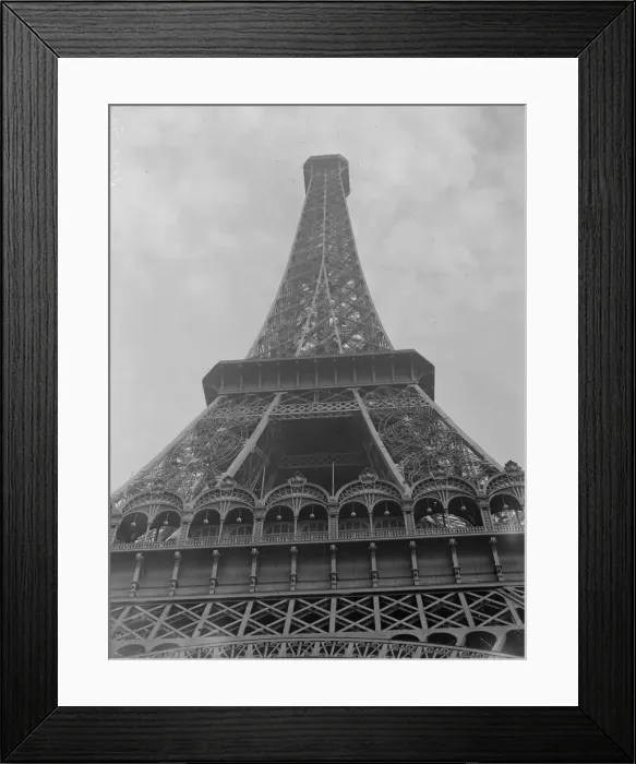 Framed Print : Eiffel Tower Framed Print : Eiffel Tower
