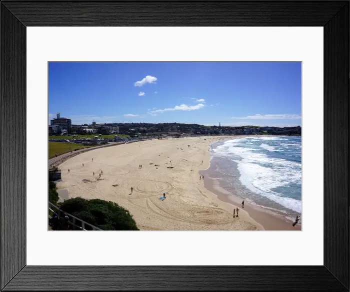 Framed Print : Bondi beach Framed Print : Bondi beach