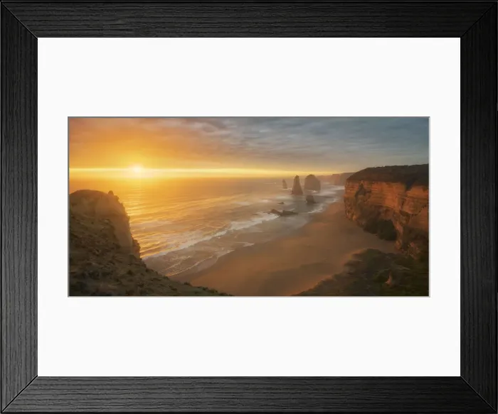 Framed Print : Sunset over the Twelve Apostles on the Great Ocean Road, Australia Framed Print : Sunset over the Twelve Apostles on the Great Ocean Road, Australia