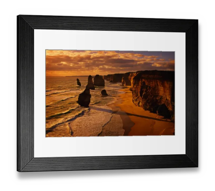 Framed Print : Dusk on the Shipwreck coastline at the Twelve Apostles, Port Campbell, Victoria