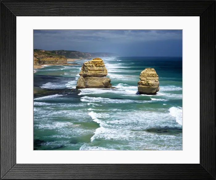 Framed Print : Twelve Apostles Sea Rocks, Australia Framed Print : Twelve Apostles Sea Rocks, Australia