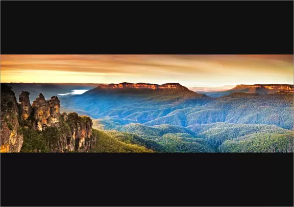 Three sisters blue mountains