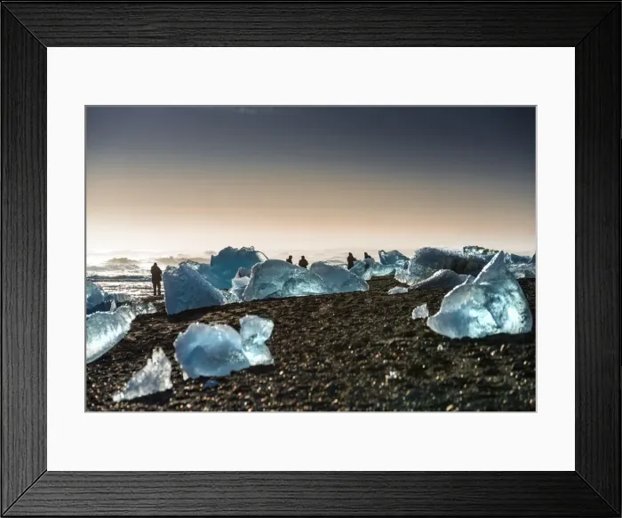 Framed Print : Icebergs on the black volcanic beach at Jokulsarlon, southern Iceland Framed Print : Icebergs on the black volcanic beach at Jokulsarlon, southern Iceland