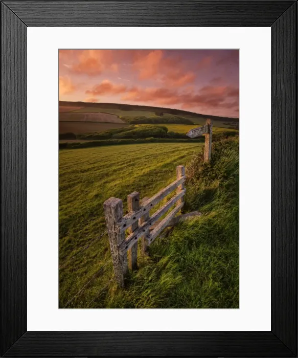 Framed Print : The Stile to Kimmeridge Bay walking track, Dorset, England, United Kingdom
