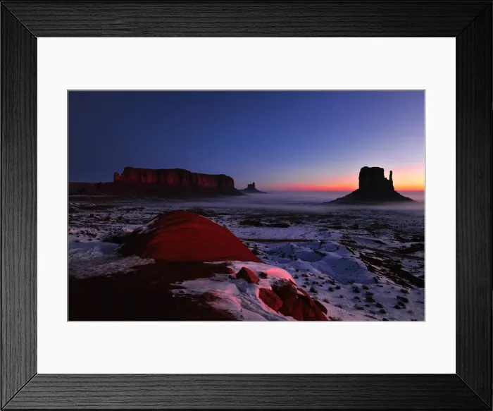 Framed Print : Dawn at Monument Valley, Arizona, United States of America Framed Print : Dawn at Monument Valley, Arizona, United States of America