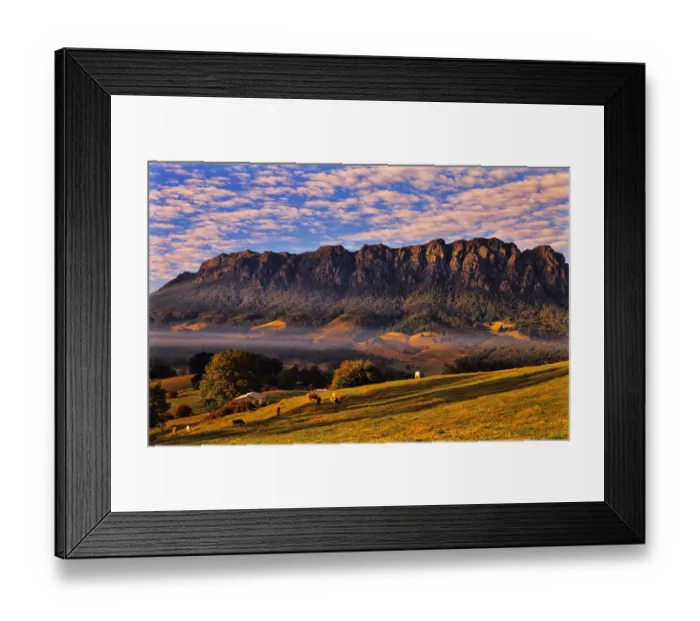 Framed Print : A view to mount Roland near the rural town of Sheffield, in central Tasmania Framed Print : A view to mount Roland near the rural town of Sheffield, in central Tasmania
