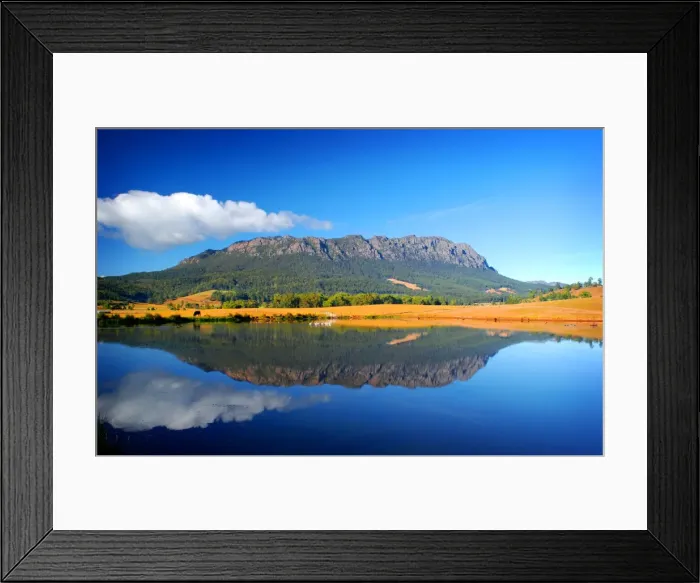 Framed Print : A view to mount Roland near the rural town of Sheffield, in central Tasmania Framed Print : A view to mount Roland near the rural town of Sheffield, in central Tasmania