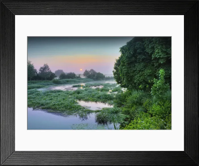 Framed Print : Countryside view along the Stour River at dawn, Dorset, England, United kingdom