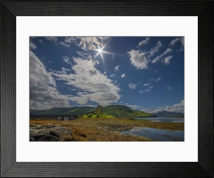 Framed Print : Sunstar over Eileen Donan Castle, highland of Scotland