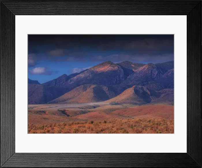 Framed Print : Late afternoon light sweeps across the Flinders Ranges national park, South Australia