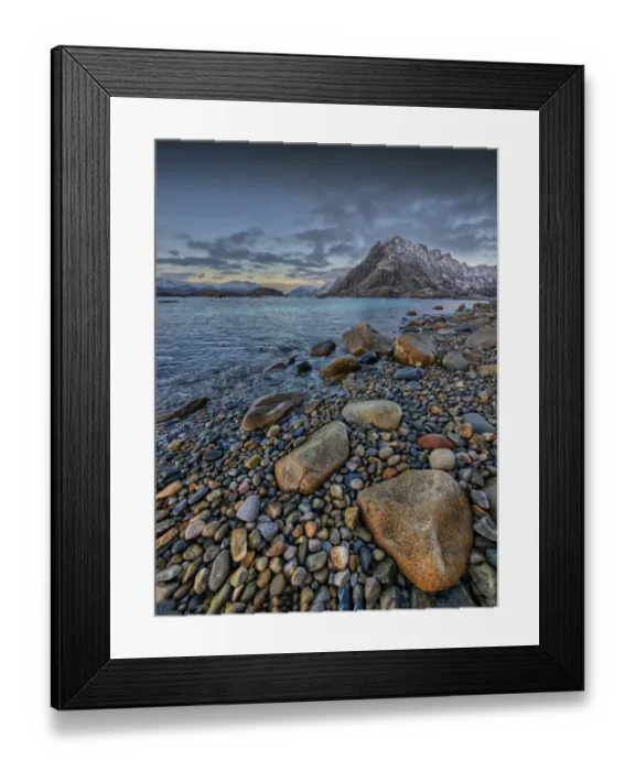 Framed Print : A scenic viewpoint in winter near Vestagoya, on the Lofoten Peninsular, Norway Framed Print : A scenic viewpoint in winter near Vestagoya, on the Lofoten Peninsular, Norway