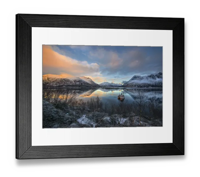 Framed Print : A scenic viewpoint in winter near Vestagoya, on the Lofoten Peninsular, Norway Framed Print : A scenic viewpoint in winter near Vestagoya, on the Lofoten Peninsular, Norway