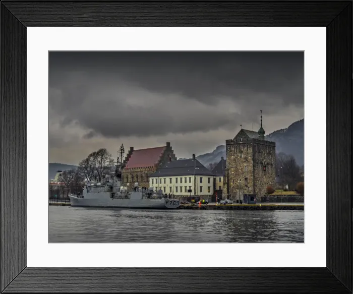 Framed Print : Wharf area and harbourside in Bergen, Norway Framed Print : Wharf area and harbourside in Bergen, Norway