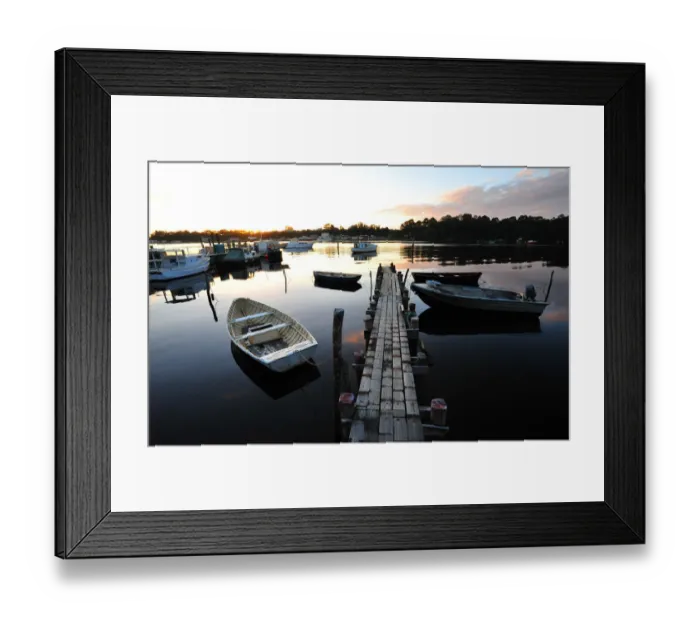 Framed Print : Strahan harbour and coastline, south western area of Tasmania, Australia Framed Print : Strahan harbour and coastline, south western area of Tasmania, Australia