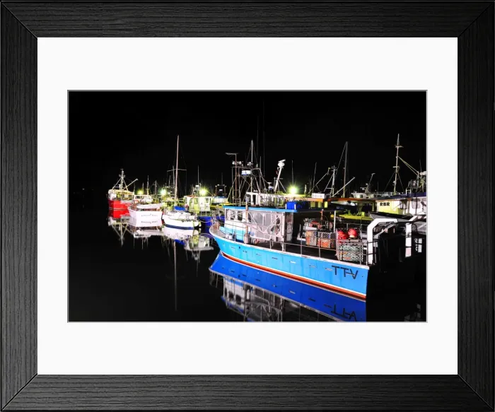 Framed Print : St-Helens commercial fishing wharf at night, east coastline of Tasmania, Australia Framed Print : St-Helens commercial fishing wharf at night, east coastline of Tasmania, Australia