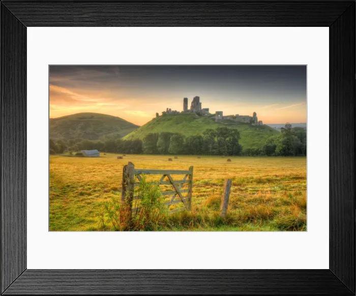 Framed Print : A view to Corfe Castle, Dorset, England