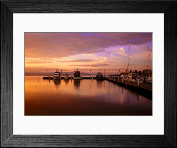 Framed Print : View on the Derwent Estuary, Hobart, southern Tasmania Framed Print : View on the Derwent Estuary, Hobart, southern Tasmania