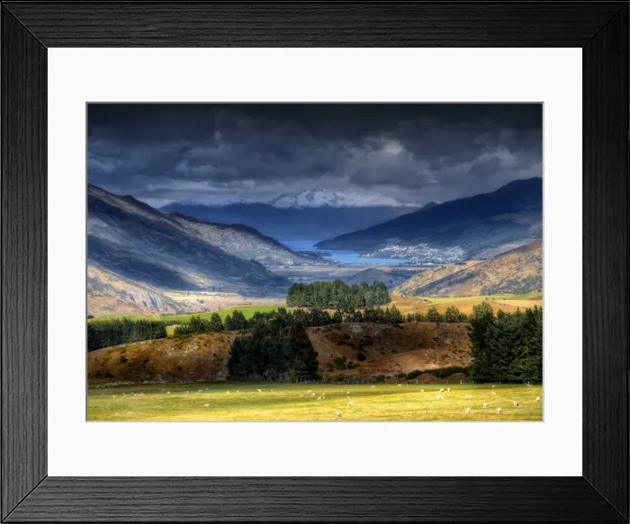 Framed Print : A scenic view towards Queenstown, South Island, New Zealand