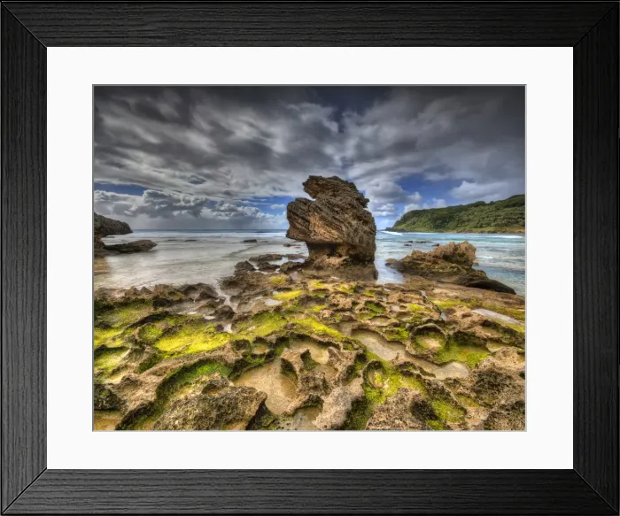 Framed Print : Scenically beautiful and a world heritage designated location, Lord Howe Island lies between the South Pacific ocean and the Tasman sea off the coast of New South Wales, Australia