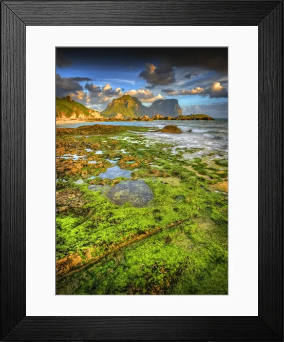 Framed Print : Scenically beautiful and a world heritage designated location, Lord Howe Island lies between the South Pacific ocean and the Tasman sea off the coast of New South Wales, Australia