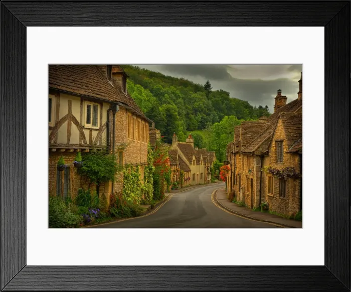 Framed Print : The quaint, historic and picture-book village of Castle Combe, Wiltshire, England Framed Print : The quaint, historic and picture-book village of Castle Combe, Wiltshire, England