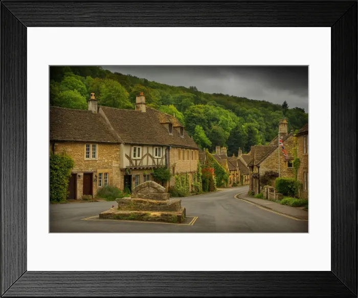 Framed Print : The quaint, historic and picture-book village of Castle Combe, Wiltshire, England Framed Print : The quaint, historic and picture-book village of Castle Combe, Wiltshire, England