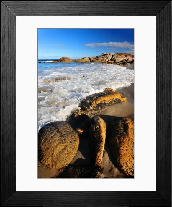 Framed Print : Beer Barrel beach, east coastline of Tasmania, Australia Framed Print : Beer Barrel beach, east coastline of Tasmania, Australia