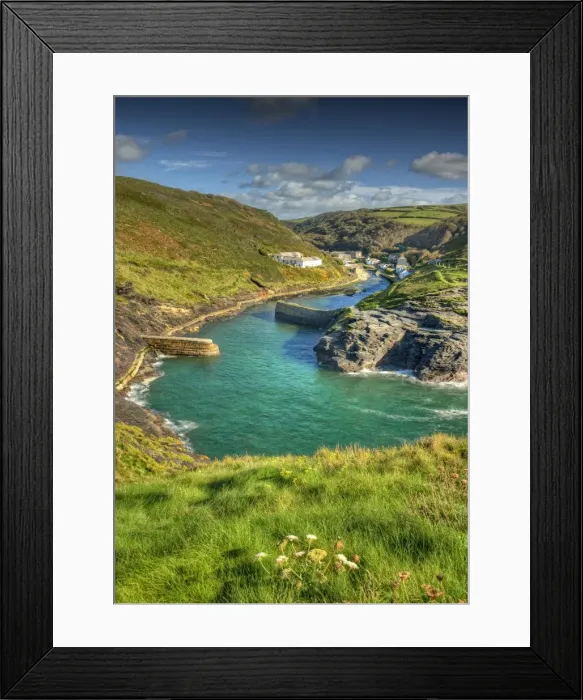 Framed Print : Boscastle Harbour, Cornwall, england