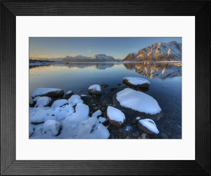 Framed Print : The Winter Wonderland of the Lofoten Peninsular, Arctic circle, Norway Framed Print : The Winter Wonderland of the Lofoten Peninsular, Arctic circle, Norway
