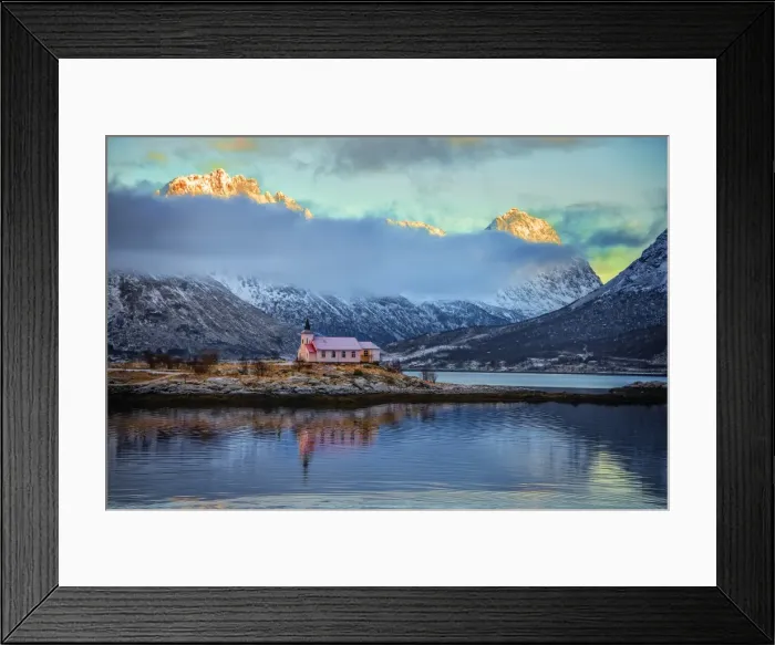 Framed Print : The Winter Wonderland of the Lofoten Peninsular, Arctic circle, Norway Framed Print : The Winter Wonderland of the Lofoten Peninsular, Arctic circle, Norway
