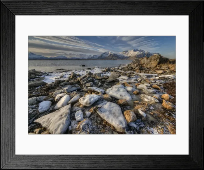 Framed Print : The Winter Wonderland of the Lofoten Peninsular, Arctic circle, Norway Framed Print : The Winter Wonderland of the Lofoten Peninsular, Arctic circle, Norway
