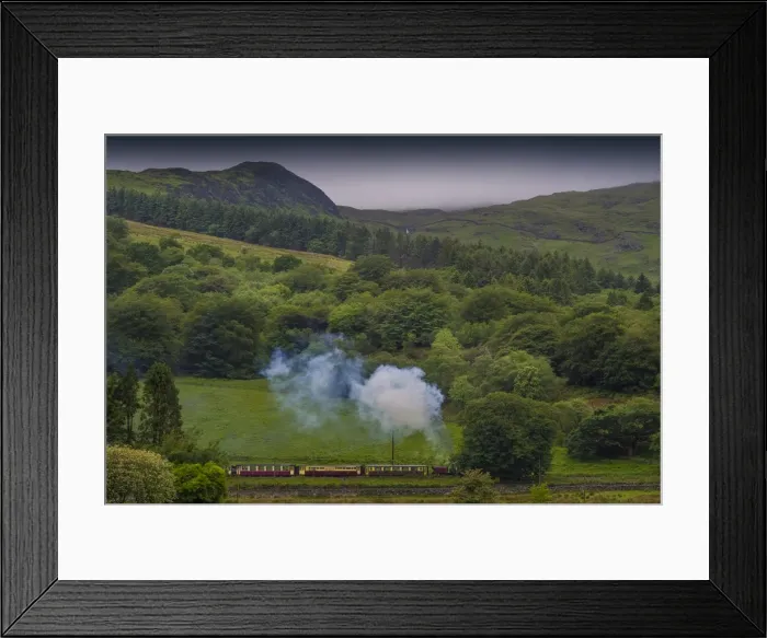 Framed Print : Welsh railway and puffing engine pulling carriages, northern Wales, United Kingdom Framed Print : Welsh railway and puffing engine pulling carriages, northern Wales, United Kingdom