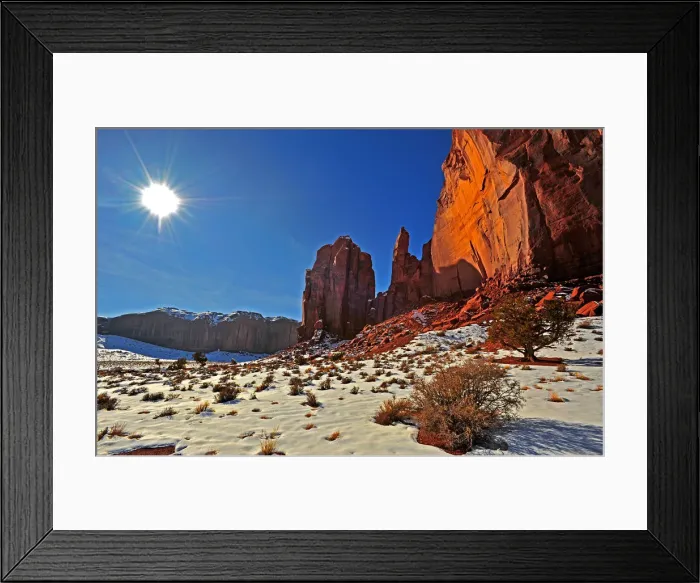 Framed Print : Starburst in monument Valley, Arizona, Western united States of America
