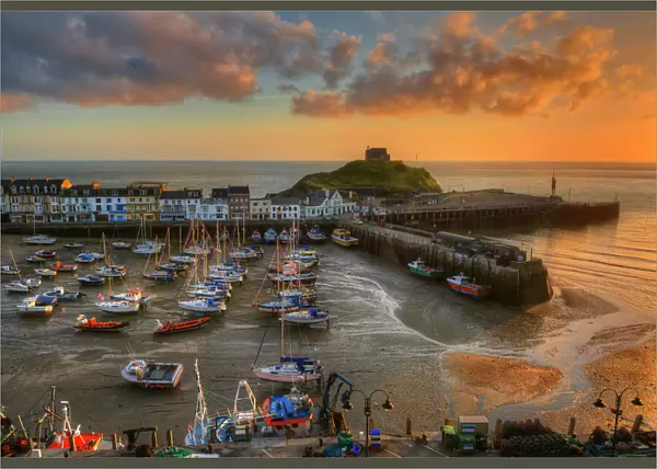 Ilfracombe Harbour at Dawn
