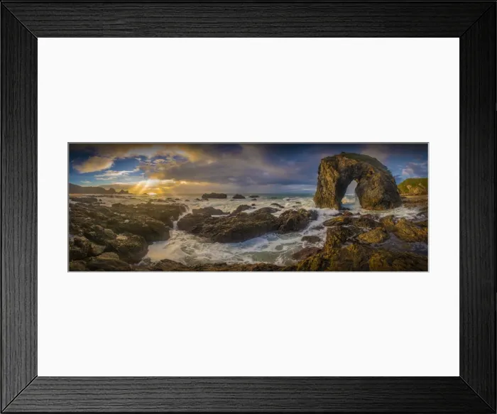 Framed Print : Horse head rock, Bermagui, southern coastline of New South Wales, Australia Framed Print : Horse head rock, Bermagui, southern coastline of New South Wales, Australia