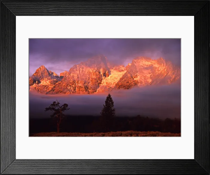 Framed Print : The kiss of dawn sunlight over the mountains in the Grand Teton National Park, Wyoming Framed Print : The kiss of dawn sunlight over the mountains in the Grand Teton National Park, Wyoming