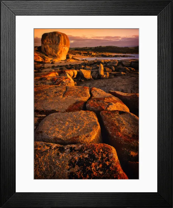 Framed Print : Castle rock and Marshall bay, Flinders Island, Bass Strait, Tasmania, Australia