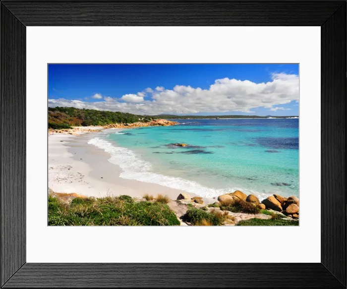 Framed Print : Purdon bay, on the Eastern coastline of the island state, Tasmania, Australia
