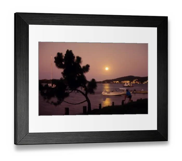 Framed Print : Dusk on the Noosa river, Queensland, Australia Framed Print : Dusk on the Noosa river, Queensland, Australia