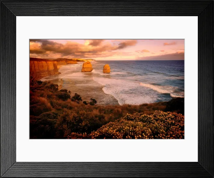 Framed Print : Shipwreck coastline, western Victoria, Australia Framed Print : Shipwreck coastline, western Victoria, Australia