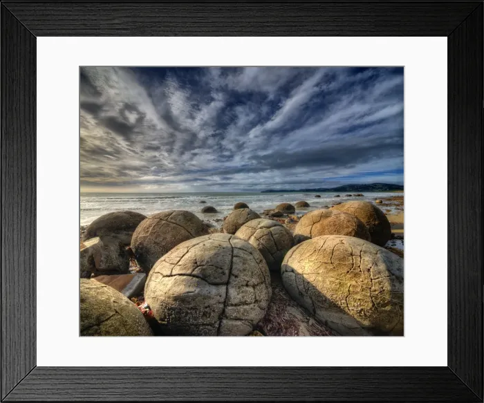 Framed Print : Moeraki Beach, South Island, New Zealand