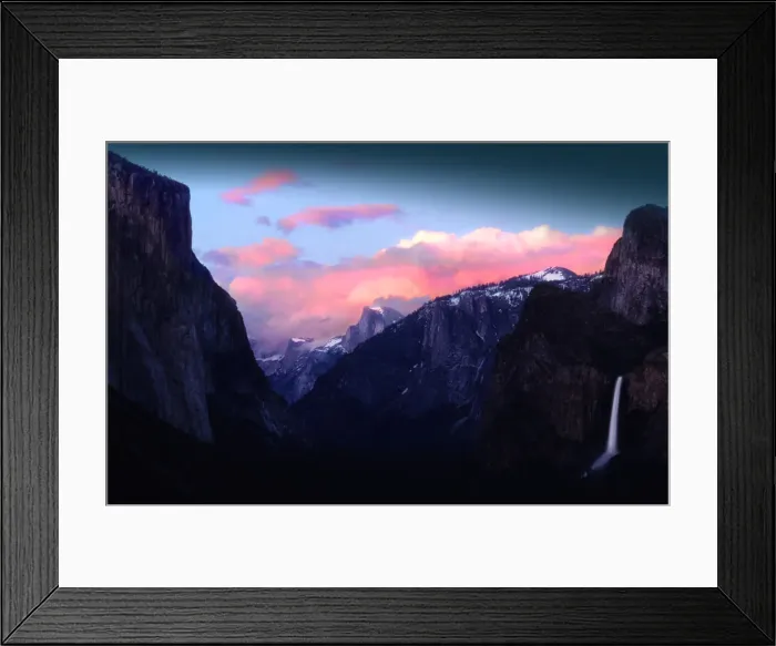 Framed Print : Yosemite National Park, California, western United States of America Framed Print : Yosemite National Park, California, western United States of America