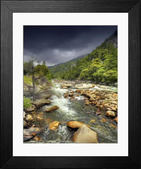 Framed Print : A view of the Merced River in Yosemite national Park, California, USA Framed Print : A view of the Merced River in Yosemite national Park, California, USA