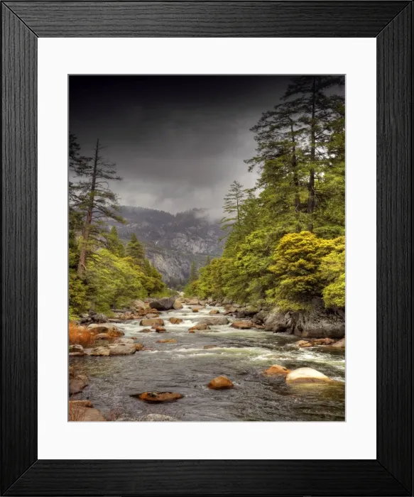 Framed Print : A view of the Merced River in Yosemite national Park, California, USA Framed Print : A view of the Merced River in Yosemite national Park, California, USA