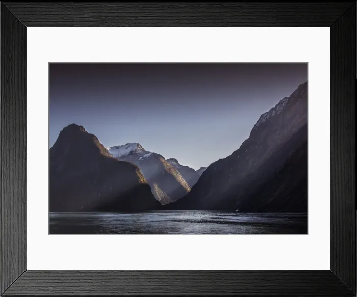 Framed Print : The majestic view of milford sound in the Fiordland national park, south island, New Zealand