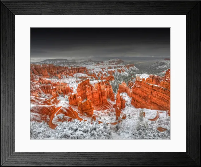 Framed Print : Winter and a mantle of snow in Bryce Canyon national park, Utah, USA Framed Print : Winter and a mantle of snow in Bryce Canyon national park, Utah, USA