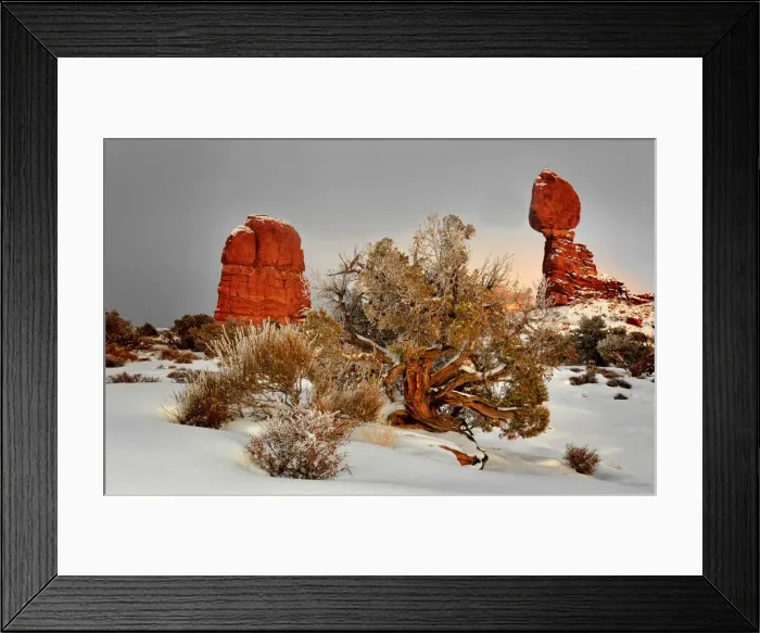 Framed Print : A winter scene in Arches national Park, Moab, Utah, USA Framed Print : A winter scene in Arches national Park, Moab, Utah, USA