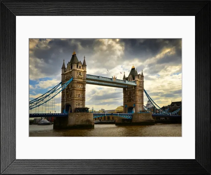 Framed Print : A view to tower Bridge, on the Thames river, London, England Framed Print : A view to tower Bridge, on the Thames river, London, England