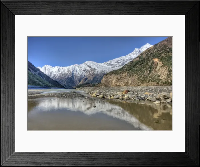 Framed Print : The Gandaki river in the mountainous region of the Annapurnas, Mustang, Nepal